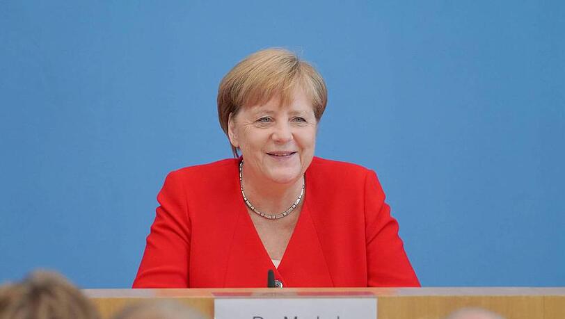 Angela Merkel versteht das öffentliche Interesse an ihrer Person Angela Merkel versteht das öffentliche Interesse an ihrer Person