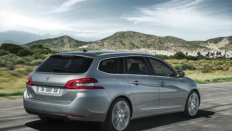 Der Peugeot 308 SW bietet ein schnörkelloses Design und eine stattliche Statur. Der Peugeot 308 SW bietet ein schnörkelloses Design und eine stattliche Statur.