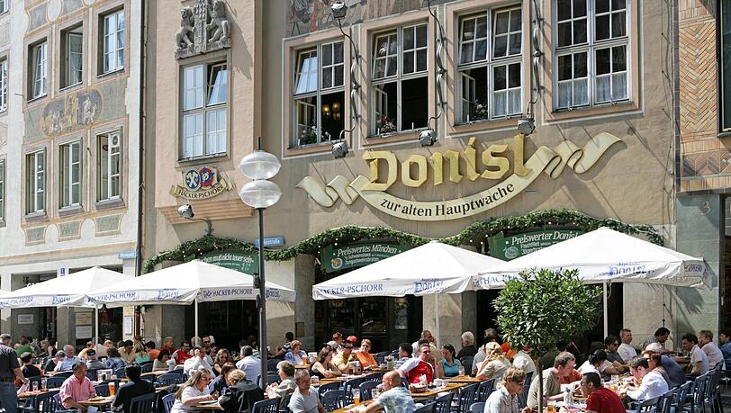 Eine Goldgrube? Der Donisl, die älteste noch bestehende Gaststätte am Marienplatz, hat wegen Corona derzeit kaum Gäste.
