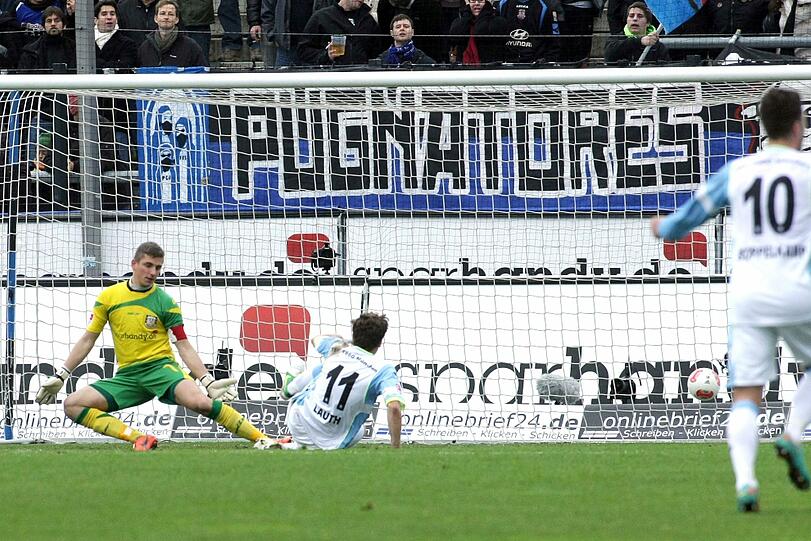 Kleiner Hoffnungsschimer am 13. Spieltag: In Frankfurt gewinnen die Löwen mit 1:0. Toschütze ist wieder mal Benny Lauth. Die Löwen sind auswärts erfolgreicher als auf heimischen Boden.