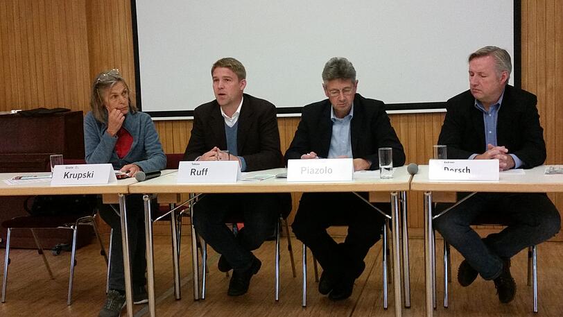 Gegen die vielen Bautätigkeiten &ndash; in den Vierteln aber auch am Stadtrand: Gisela Krupski (Forum Lebenswertes München), Tobias Ruff (ÖDP), Michael Piazolo (Freie Wähler) und Andreas Dorsch (Bündnis Gartenstadt).