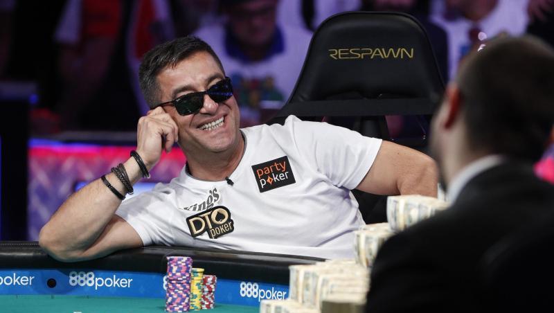 Pokerface: Hossein Ensan gewann ein Preisgeld von 10 Millionen Dollar. Pokerface: Hossein Ensan gewann ein Preisgeld von 10 Millionen Dollar.