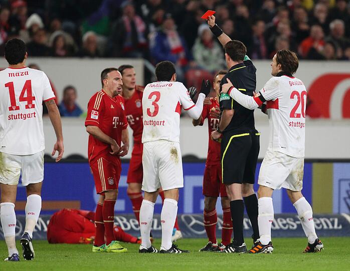 Stuttgart gegen Bayern - die Bilder vom Spiel.