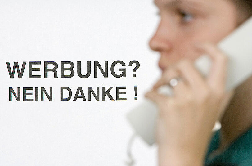 Ohne Einwilligung des Angerufenen sind Werbeanrufe eine Ordnungswidrigkeit.