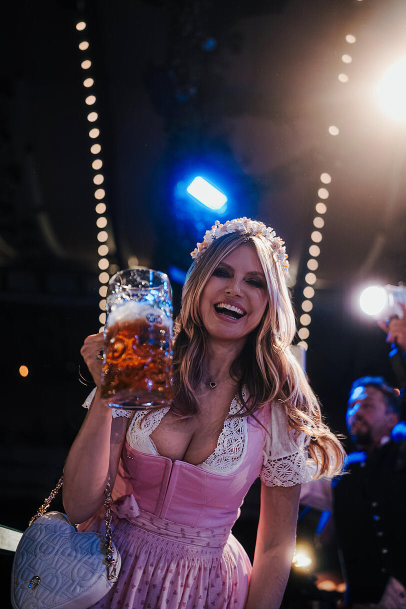 Heidi Klum: "Bleibt laut, bleibt stark. Ich liebe euch alle. Be safe!" Heidi Klum: "Bleibt laut, bleibt stark. Ich liebe euch alle. Be safe!"