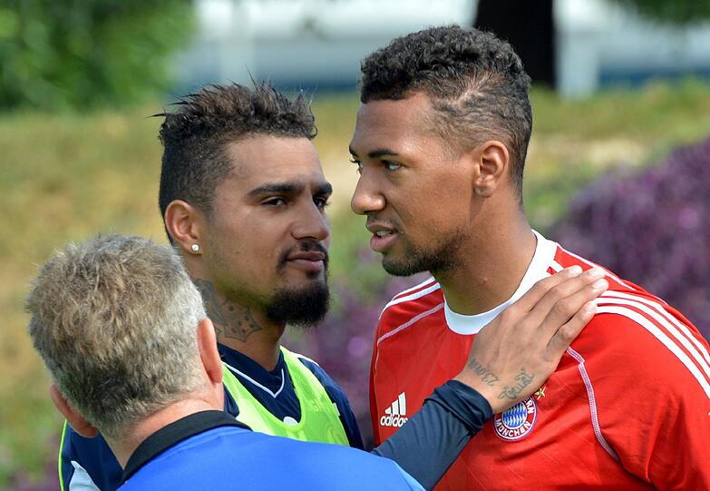 Wiedersehen beim Trainingslager: Boateng und Boateng treffen sich bei einer Trainingseinheit von Schalke 04.