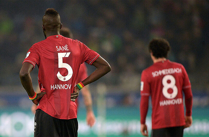 Hannover 96 liegt auf Platz 10 (25 Punkte, 24:32 Tore): Am Samstag gehts auswärts gegen den direkten Konkurrenten Köln.