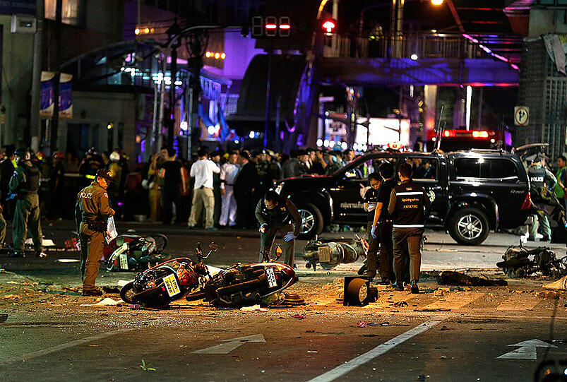 Eine Explosion hat am Montag das Stadtzentrum von Bangkok erschüttert. Offenbar gibt es zahlreiche Tote und Verletzte.