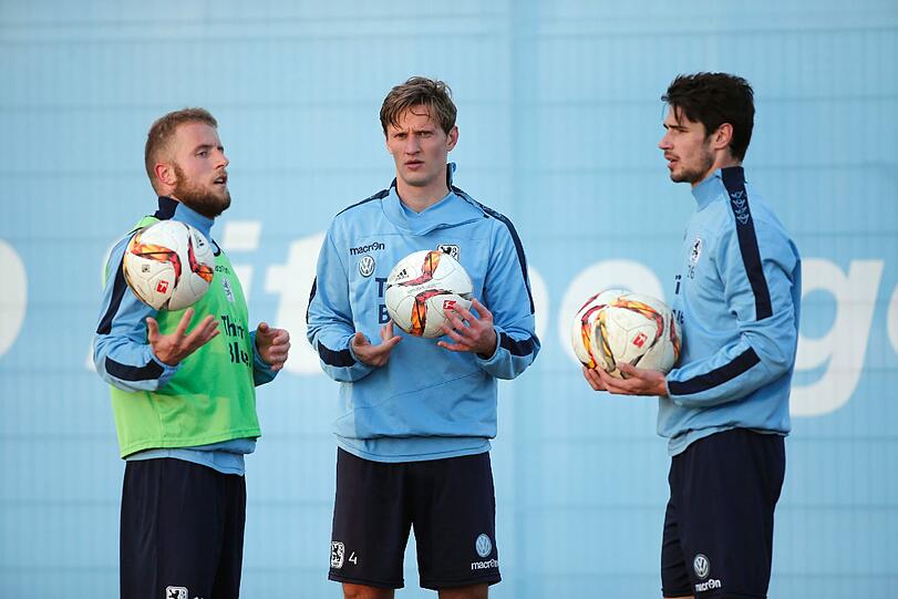 Erster Mannschaftstraining der beiden Neu-Löwen Maximilian Beister und Goran Sukalo, Ex-Präsident Dieter Schneider schaut vorbei  - die besten Bilder vom Dienstag.