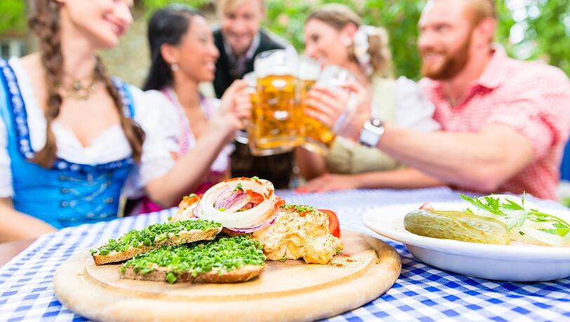 Bierkultur und Genussküche – unter anderem in diesen Kategorien wurden am Mittwoch in München 34 Wirtshäuser, Hotels und Festzelte geehrt.