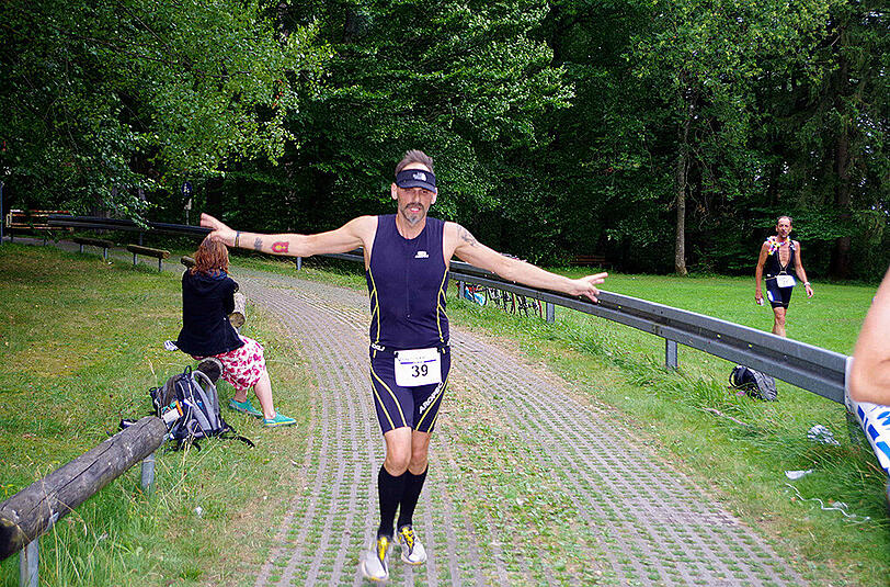 Der Bayerische Eisenmann 2015: Ein rundum gelungener Triathlon am stürmischen Starnberger See.