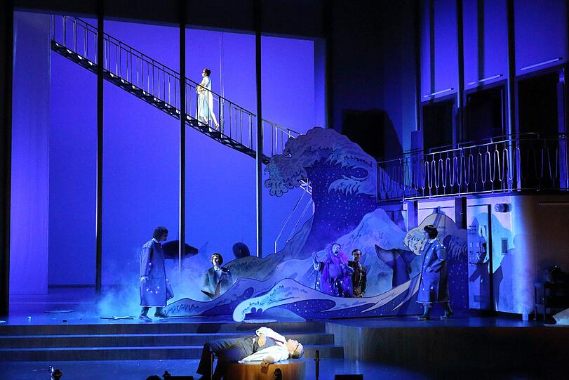 Carl Maria von Webers "Oberon" in der Inszenierung von Nikolaus Habjan im Prinzregententheater.
