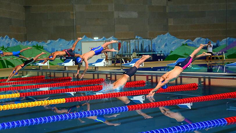Sehr sportlich: Bahnenschwimmen ist bei vielen Badegästen im Olympia-Bad beliebt. Sehr sportlich: Bahnenschwimmen ist bei vielen Badegästen im Olympia-Bad beliebt.