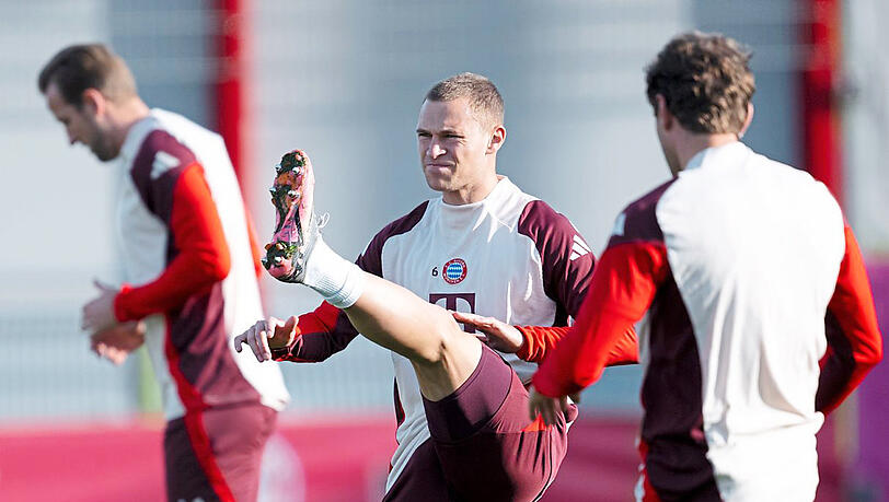 Zurück im Mittelfeld: Joshua Kimmich spielt unter Trainer Vincent Kompany wieder auf der Sechs, ist dort gesetzt. Zurück im Mittelfeld: Joshua Kimmich spielt unter Trainer Vincent Kompany wieder auf der Sechs, ist dort gesetzt.