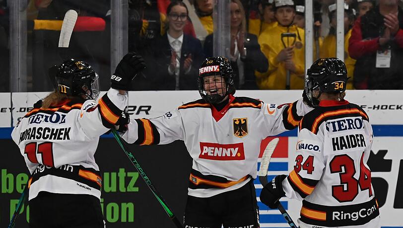 Die Eishockey-Spielerinnen dürfen sich über eine gute Nachricht freuen. (Archivbild)