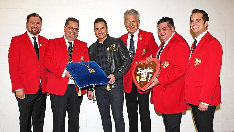 Den Karl-Valentin-Orden durfte Andreas Gabalier anlässlich seines Konzerts in München am 19. November in der Olympiahalle schon einmal bewundern.