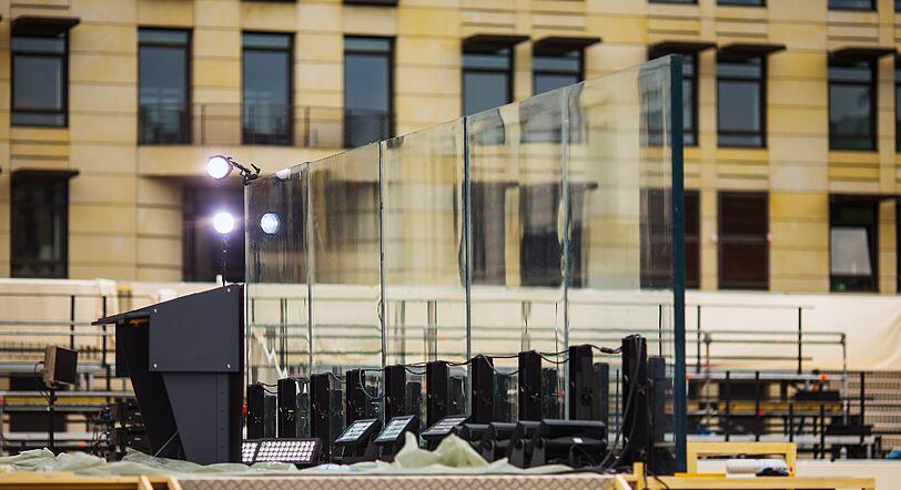 Berlin rüstet auf: Vor dem Besuch des US-Präsidenten Barack Obama gleicht Berlin einer Festung. Sehen Sie hier die Bilder!