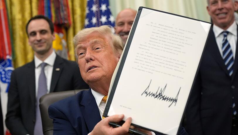 Donald Trumps Erlass sieht unterdessen eine schnellere Einführung der Quantentechnologie durch die US-Regierung vor. Donald Trumps Erlass sieht unterdessen eine schnellere Einführung der Quantentechnologie durch die US-Regierung vor.