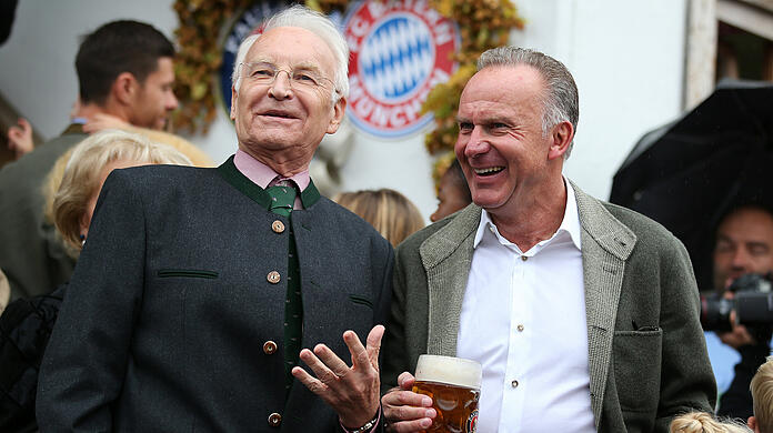 Langjährige Weggefährten beim FC Bayern: Edmund Stoiber und Karl-Heinz Rummenigge. (Archivbild)