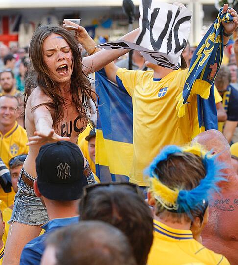 Nacktprotest gegen die EM: Femen wird immer härter.