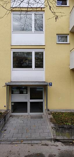 Die Hausnummer 31. Im dritten Stock lag die Leiche des 49-Jährigen.