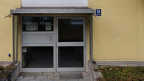 Die Hausnummer 31. Im dritten Stock lag die Leiche des 49-Jährigen.