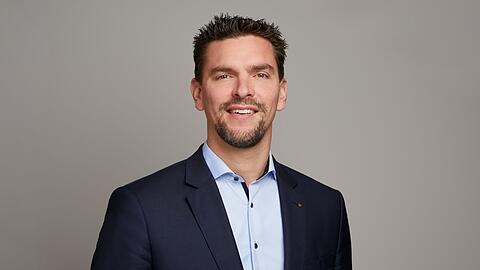 Henner Pasch hatte den Wehrdienst verweigert, heute sieht er das anders.