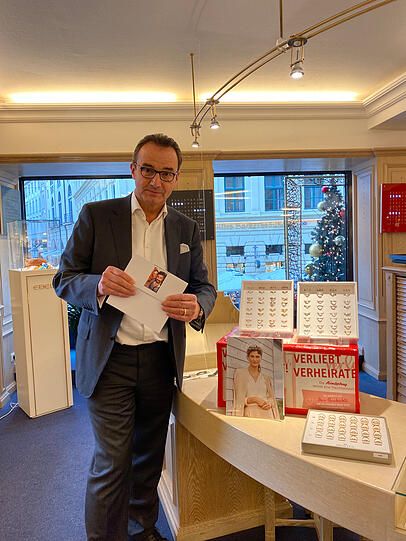 Stephan Lindner von Fridrich bei der Ziehung. Stephan Lindner von Fridrich bei der Ziehung.