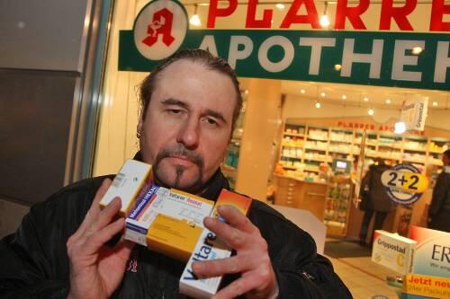 Überlebte Mordanschlag: Michael Homola (39). Unbekannte wollten den Gefesselten mit einer Plastiktüte überm Kopf ersticken.