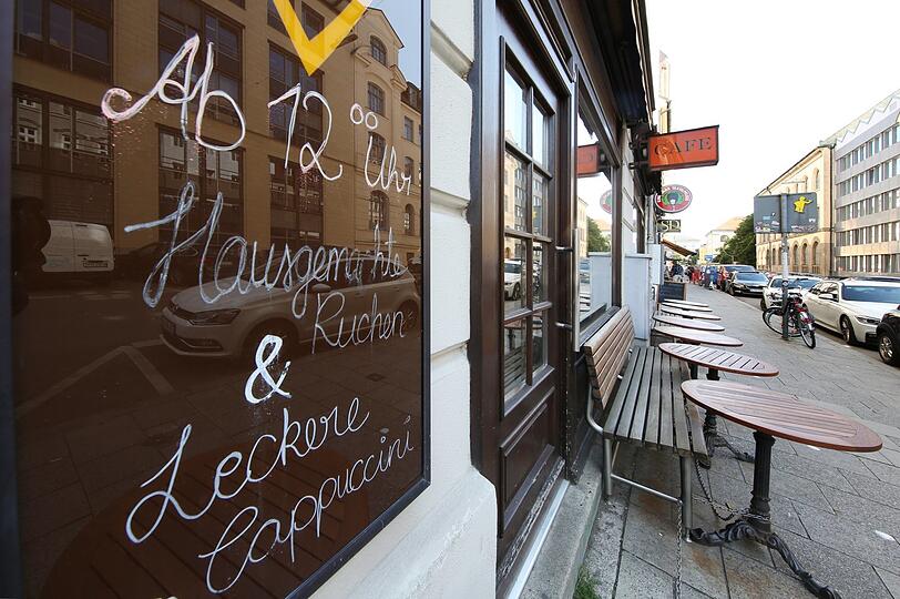 Hausgemachte Kuchen ab 12? Wenn das kein Angebot ist!