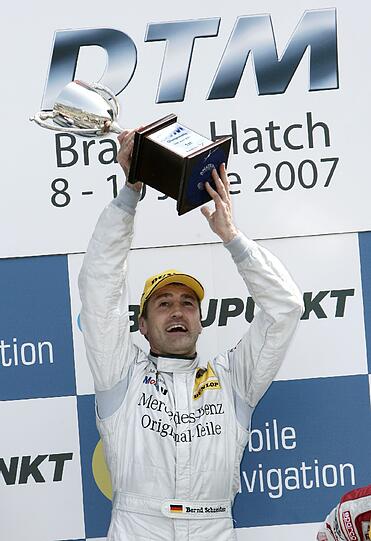 Platz 6: Mister DTM, Bernd Schneider, ist mit insgesamt fünf Titeln der Schumi des Tourenwagensports. Nach seinem Rücktritt 2008 arbeitet er als Botschafter und Testfahrer für Mercedes.