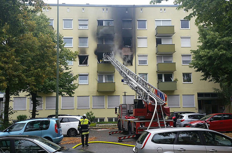 Die völlig ausgebrannte Wohnung in der Zillertalstraße.