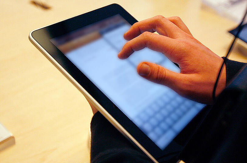 Auf dem gekauften iPad befanden sich verbotene Porno-Dateien. (Symbolbild)