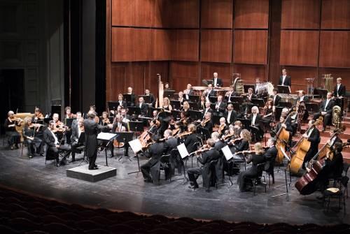 Münchner Symphoniker spielen Schumann und Brahms