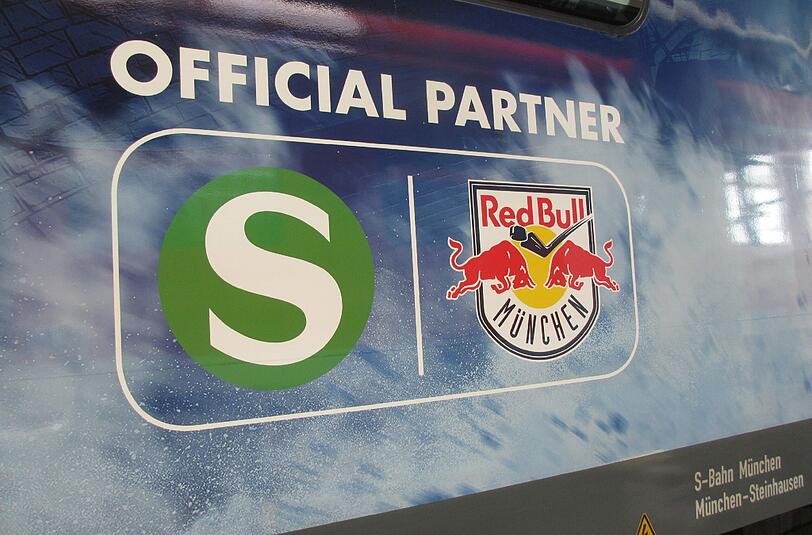Fährt ab dieser Woche in München: Die Eis(hockey)-Bahn
