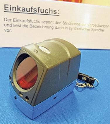Kompakter Helfer: Der &bdquo;Einkaufsfuchs&ldquo; scannt Barcodes und liest sie vor.