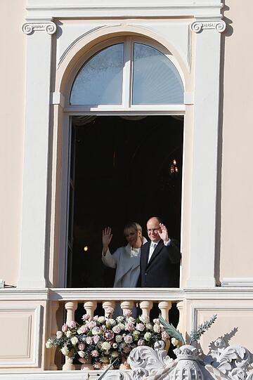 Fürst Albert und Charlene von Monaco präsentieren am Mittwoch ihre Zwillinge Gabriella und Jacques