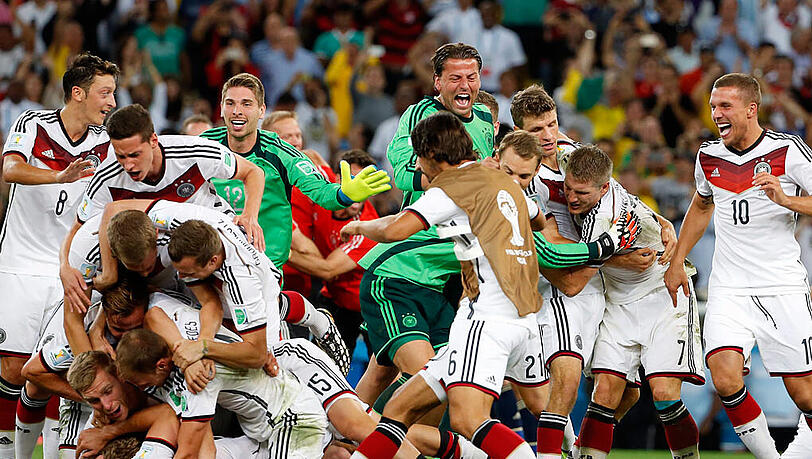 Grenzenloser Jubel nach dem Schlusspfiff in Maracana. Grenzenloser Jubel nach dem Schlusspfiff in Maracana.