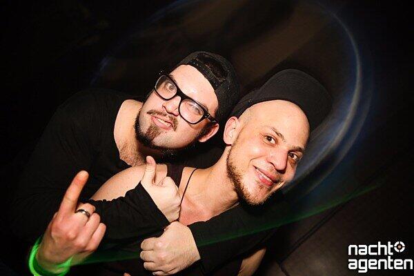 Mit House, Techno und Electro durch den Samstagabend im Ampere.