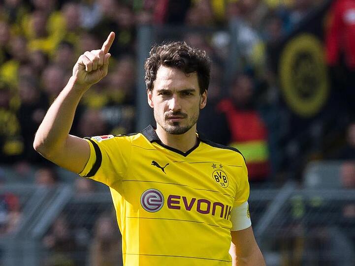 In den Medien wird über eine Rückkehr des Bayern-Verteidigers zu Borussia Dortmund spekuliert.