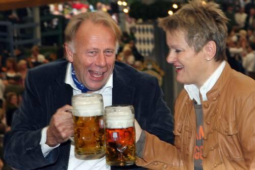 Prost! Jürgen Trittin mit Renate Künast auf der Wiesn