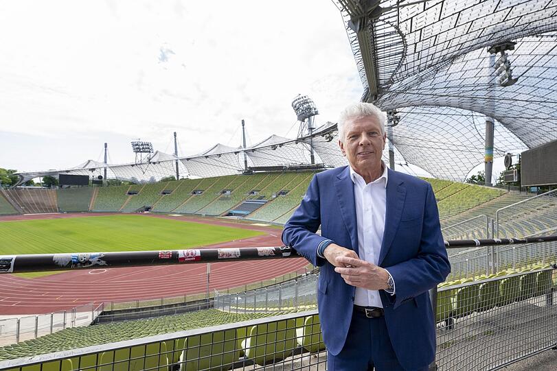 Münchens OB Dieter Reiter (SPD) stylt sich für seine Termine selbst - das verrät er vor Kurzem seinen Followern auf Instagram in einer Fragerunde.