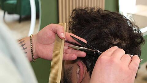 Die ersten Male Schneiden waren f&uuml;r Josef Schmidt Aufregung pur.