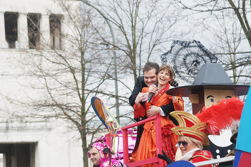 Die Münchner Faschingsumzüge am Königs- und Odeonsplatz.