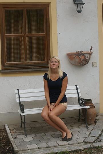 Julia Erkens liebt Sport. Die Blondine hat es bis ins Finale bei der Wahl zur Schönen Münchnerin geschafft und ist unter den zehn heißesten Kandidatinnen für den Titel gelandet. Die Bilder vom AZ-Shooting.