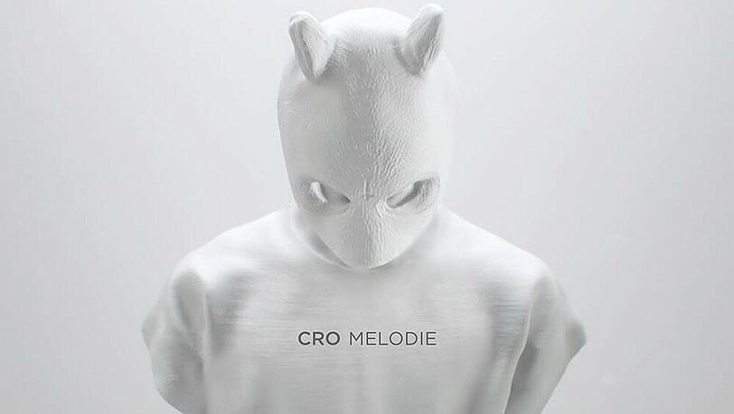 Cro hat zwei Eisen im Feuer: Seine Alben "Melodie" und "Raop" sind beide in den Charts Cro hat zwei Eisen im Feuer: Seine Alben "Melodie" und "Raop" sind beide in den Charts
