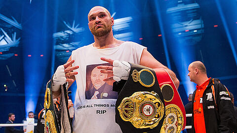 Tyson Fury ist nicht mehr Champion - der Skandal-Boxer will sich seiner Krankheit stellen.