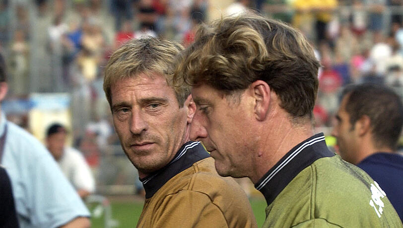 Duell bei der WM 1986: Uli Stein (li.) und Toni Schumacher (re.). Duell bei der WM 1986: Uli Stein (li.) und Toni Schumacher (re.).