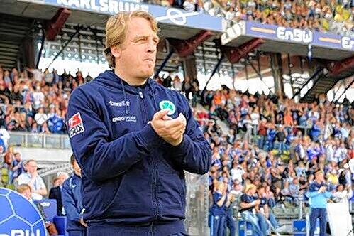 &bdquo;Das wird interessant&ldquo;: Fürths Trainer Mike Büskens.