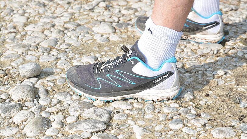 Ein Laufschuh auch für intensives Training: Der Sense Mantra von Salomon. Ein Laufschuh auch für intensives Training: Der Sense Mantra von Salomon.